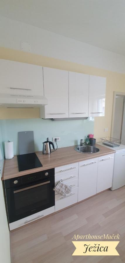 Apartamento Aparthouse Macek Liubliana Exterior foto